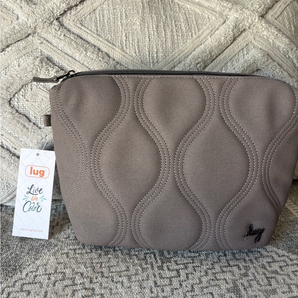 NWT Lug Volley Matte Luxe zipper travel pouch